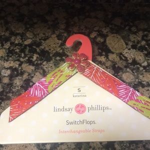 One size small Linda Phillips flip flop straps